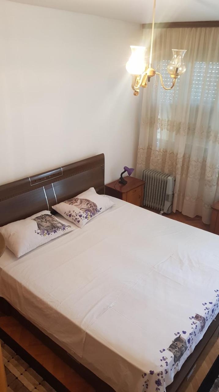 Baston Rent Lejlighed Podgorica Eksteriør billede
