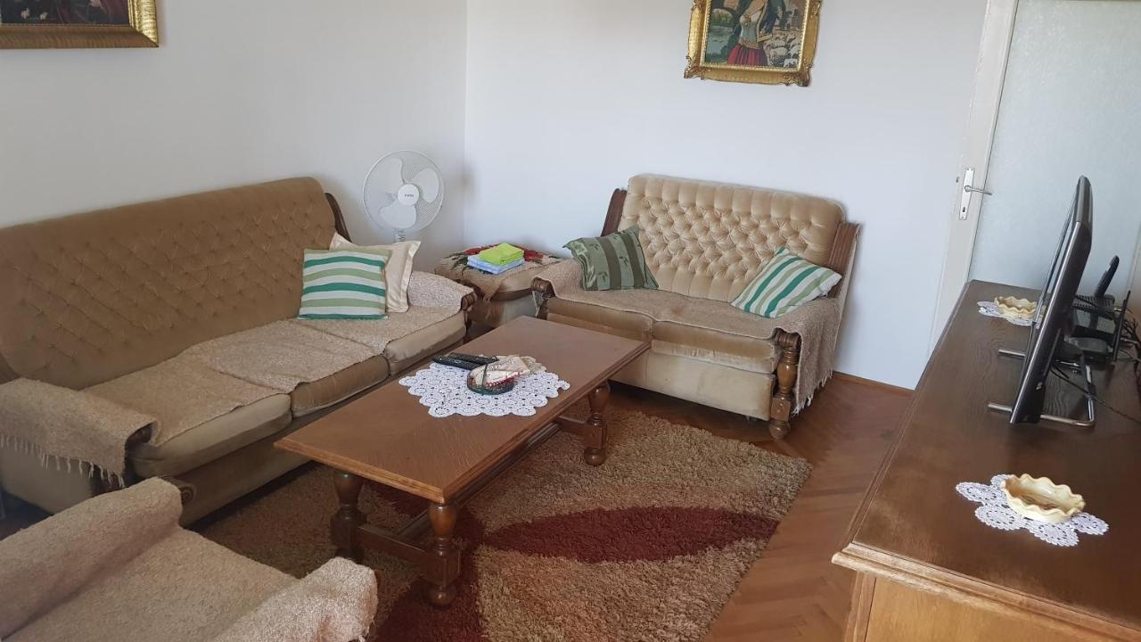 Baston Rent Lejlighed Podgorica Eksteriør billede